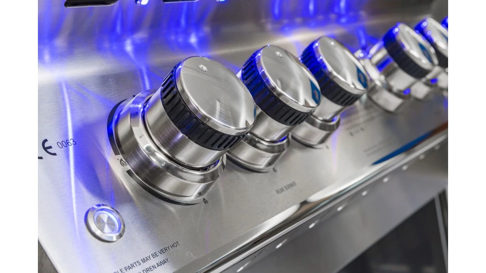 Whistler Grills Bibury 3 Gas BBQ With Free Cover And Rotisserie 5 Whistler Grills Bibury 3 Gas BBQ With Free Cover And Rotisserie - Image 5