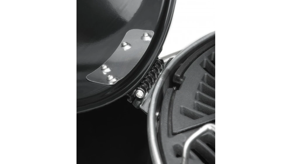 Napoleon PRO22 57cm Charcoal Cart Barbecue 4 Napoleon PRO22 57cm Charcoal Cart Barbecue - Image 4