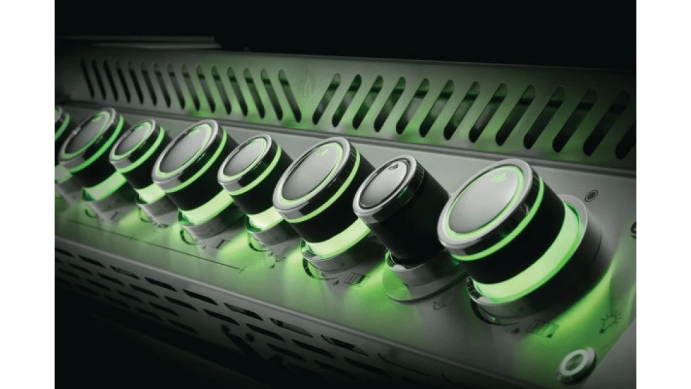 Napoleon Prestige PRO500RSIBPSS-3-GB Gas BBQ - Free Rotisserie And Cover 7 Napoleon Prestige PRO500RSIBPSS-3-GB Gas BBQ - Free Rotisserie And Cover - Image 7